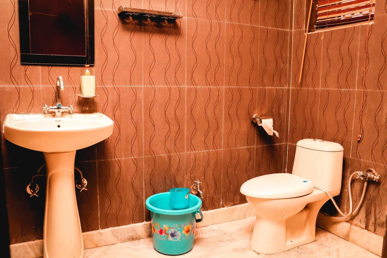 Farmstay - Capsule Den Nuova Delhi Esterno foto