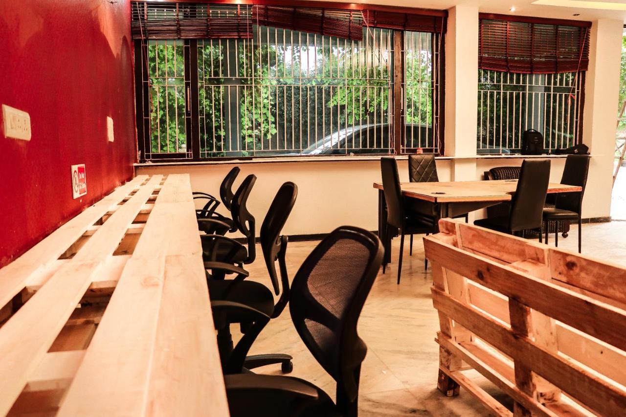 Farmstay - Capsule Den Nuova Delhi Esterno foto