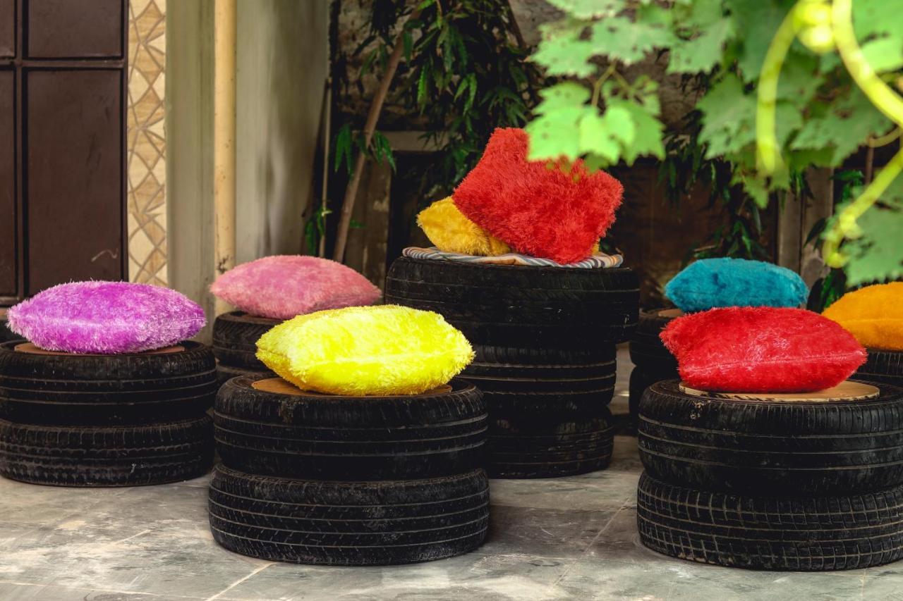 Farmstay - Capsule Den Nuova Delhi Esterno foto