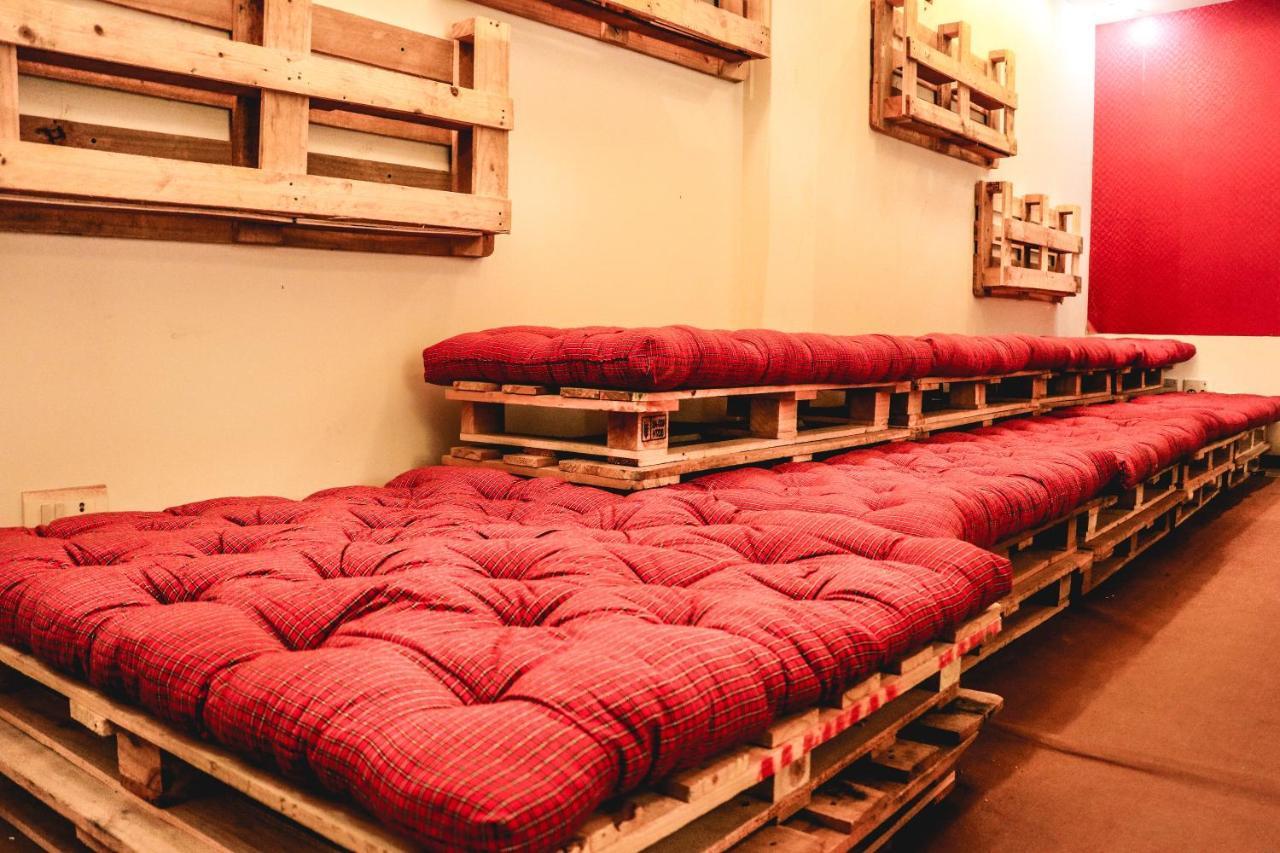 Farmstay - Capsule Den Nuova Delhi Esterno foto