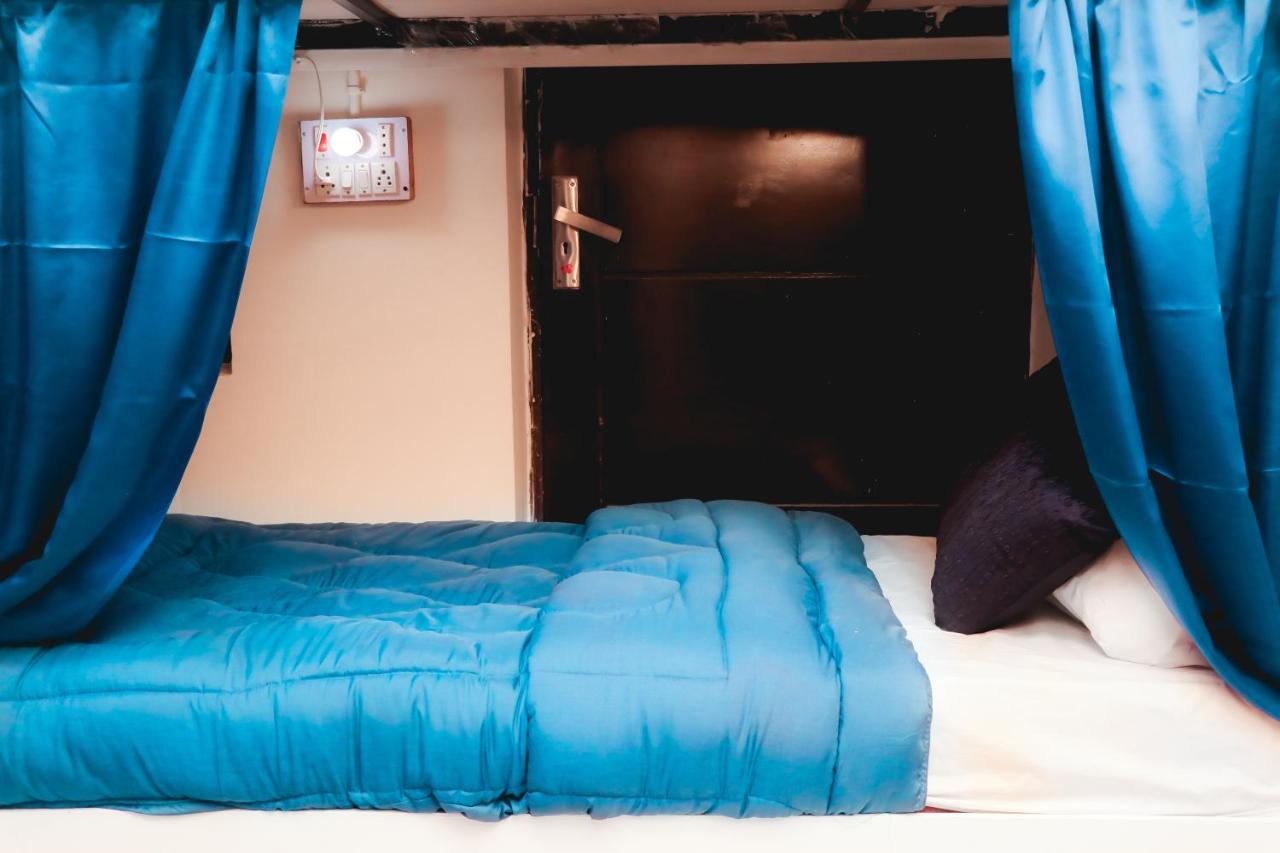 Farmstay - Capsule Den Nuova Delhi Esterno foto