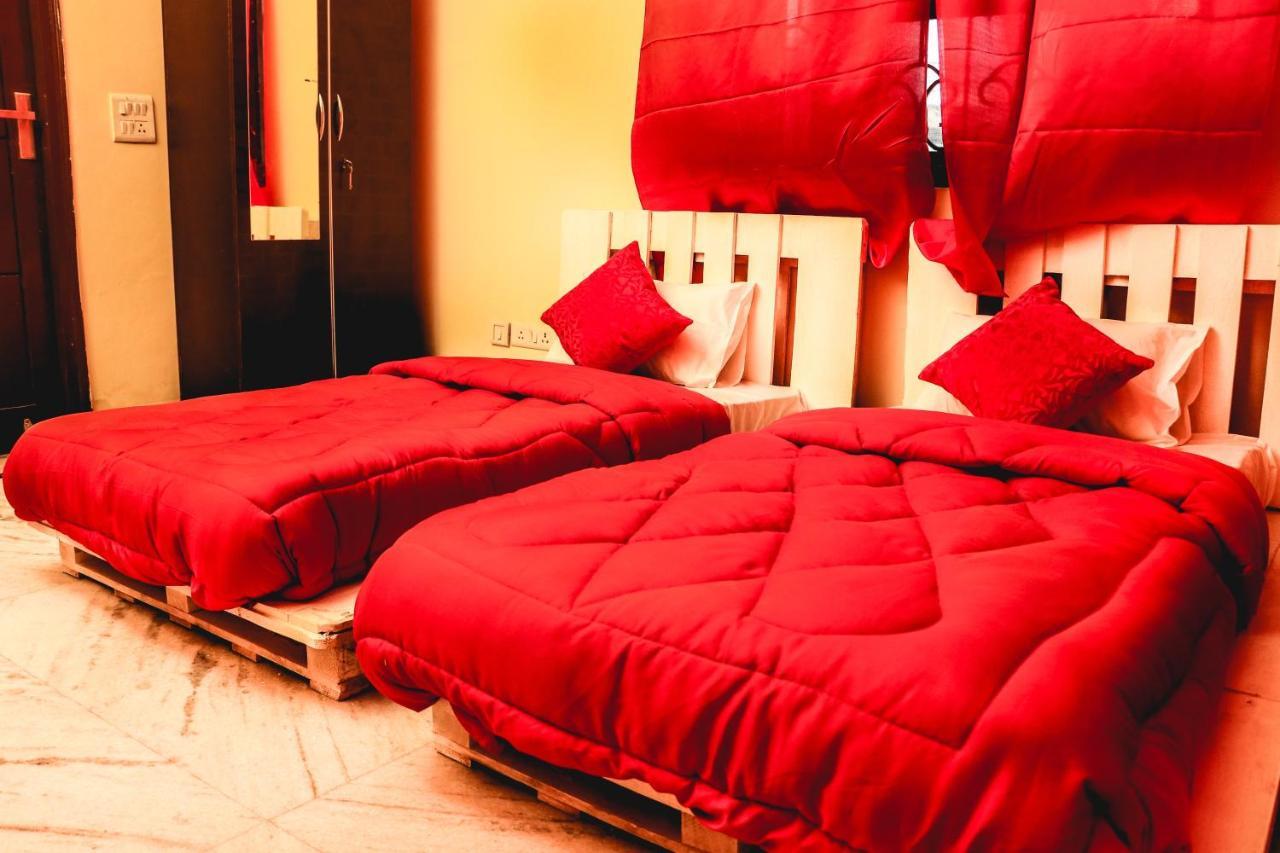 Farmstay - Capsule Den Nuova Delhi Esterno foto