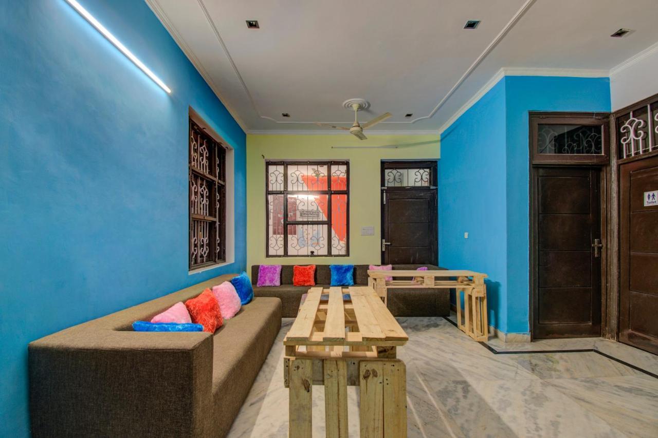 Farmstay - Capsule Den Nuova Delhi Esterno foto
